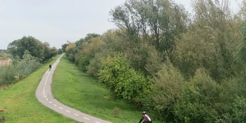 Deschiderea granitei romano sarbe pentru ciclisti FOTO Ștefan Both jpg22 jpg
