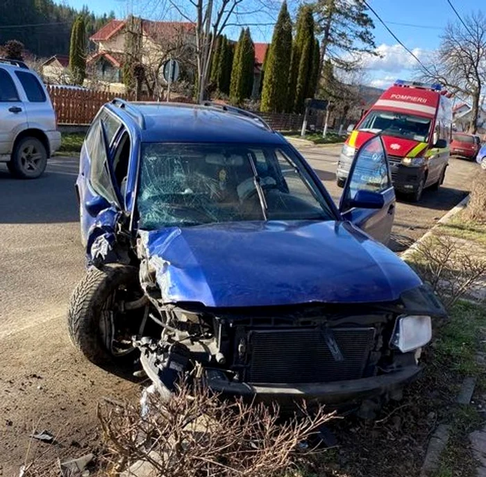 Mașina implicată în accident FOTO Alina Iosif