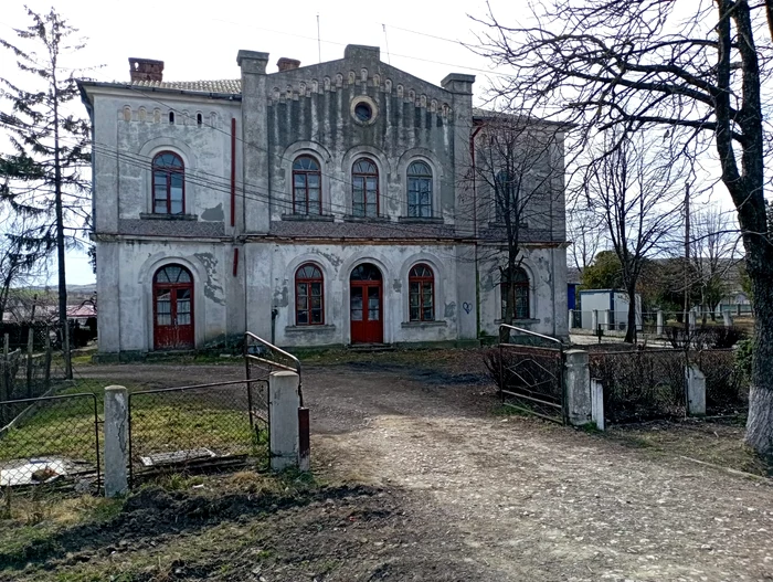 Veche gară din Leorda va fi demolată FOTO Cosmin Zamfirache