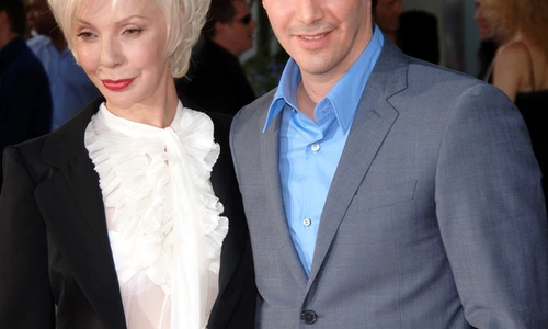 Patricia Taylor si Keanu Reeves   shutterstock 95848498   crop png