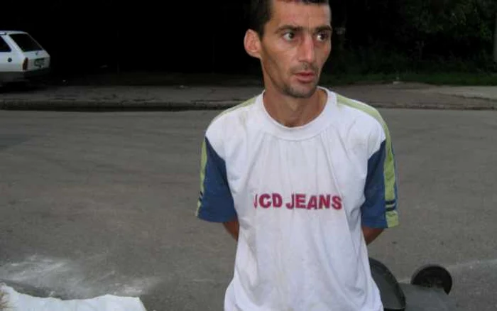 Timişoara: VIDEO Nicio jenă pentru gunoi pe spaţiul public
