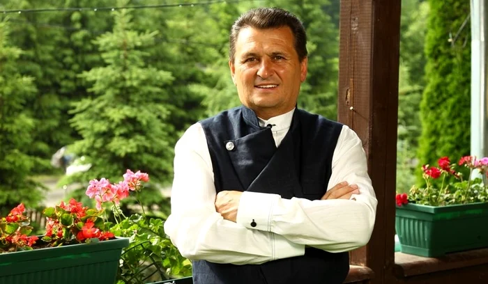 Cum a trecut Nea Marin peste decesul fiului său / foto: arhiva Click!