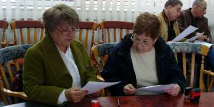 Medicii arădeni semnează noile contracte cu casa de asigurări