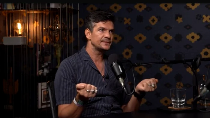 Tudor Chirilă, invitat în podcastul “Pe drept cuvânt” Foto: YouTube