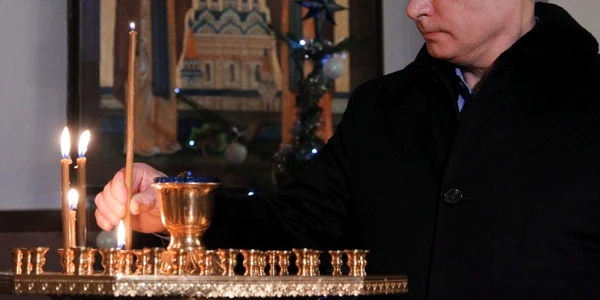 Putin in biserica