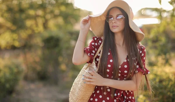 parfum cu note picante si lemnoase jpg