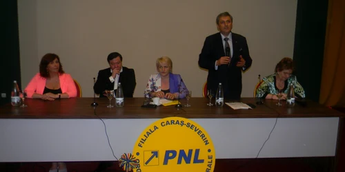 Femeile liberale din întreaga ţară s-au întâlnit