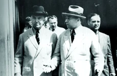 Petru Groza (stânga), Gheorghe Tătărescu (centru) și Gheorghe Gheorghiu-Dej (dreapta)