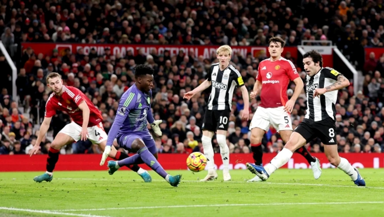 Onana, Manchester United, încearcă să-l blocheze pe Tonali, Newcastle