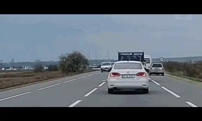 accident podu iloaiei gif gif