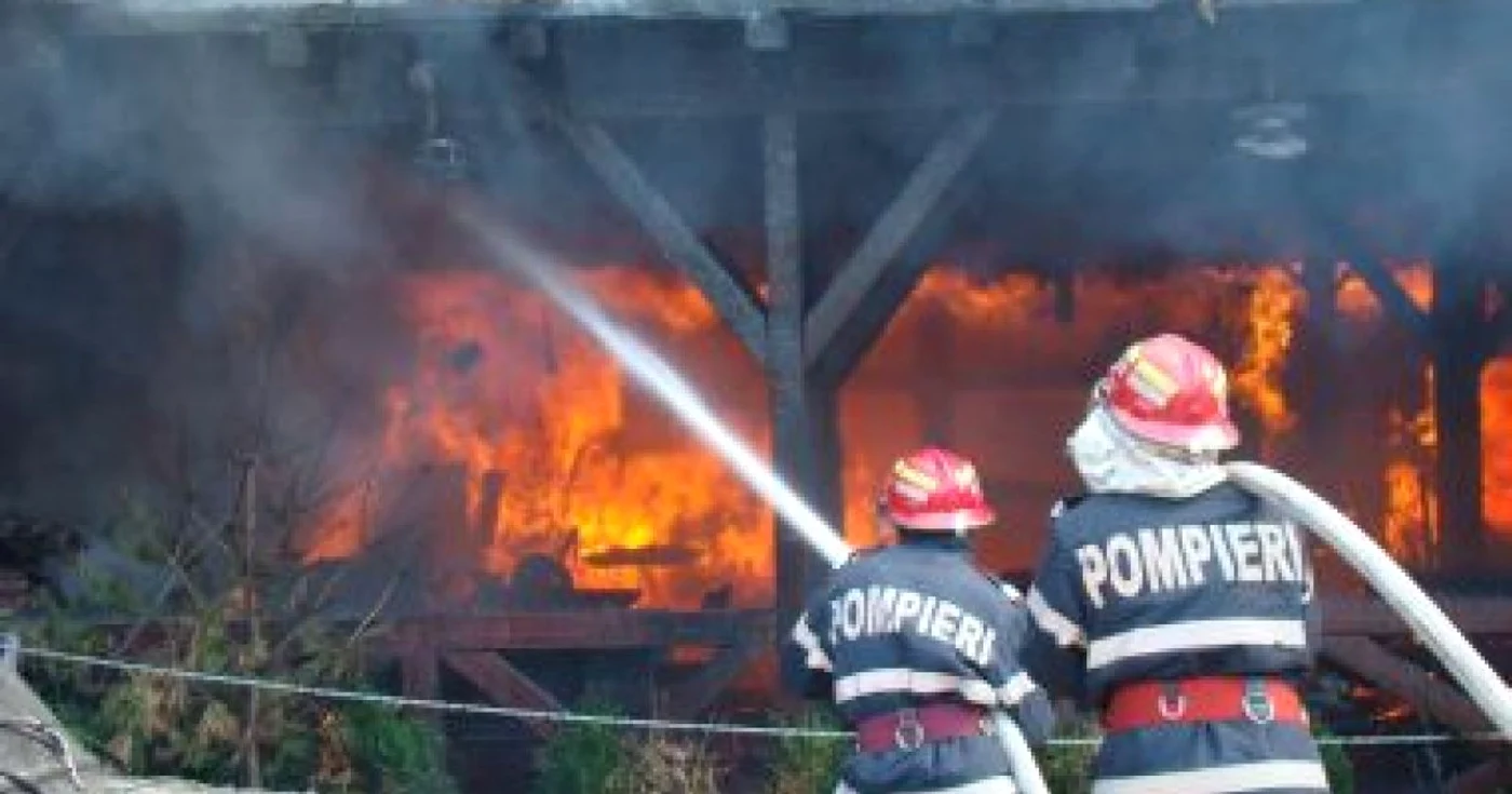 Târgovişte: Explozie în comuna Dărmăneşti