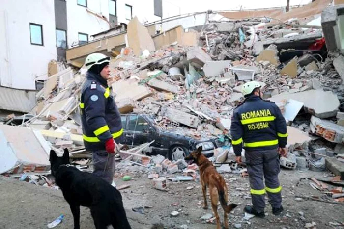 Salvatorii români din Albania s-au întors acasăFoto: a1.ro