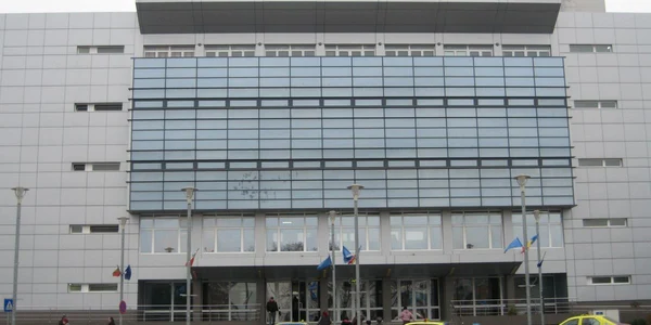 Gările şi locuinţele de serviciu ale CFR sunt pe lista neagră