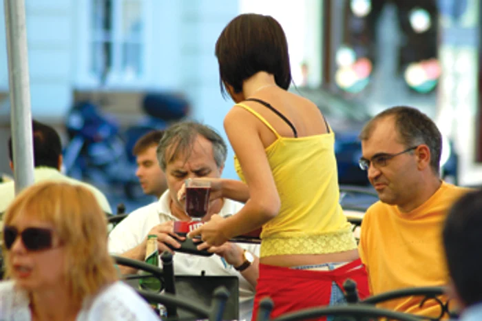 Timişoara: Criza a trezit tinerii care visau la joburi exotice