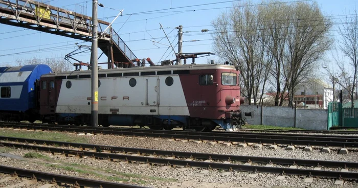 Încă un sinucigaş s-a aruncat în faţa trenului