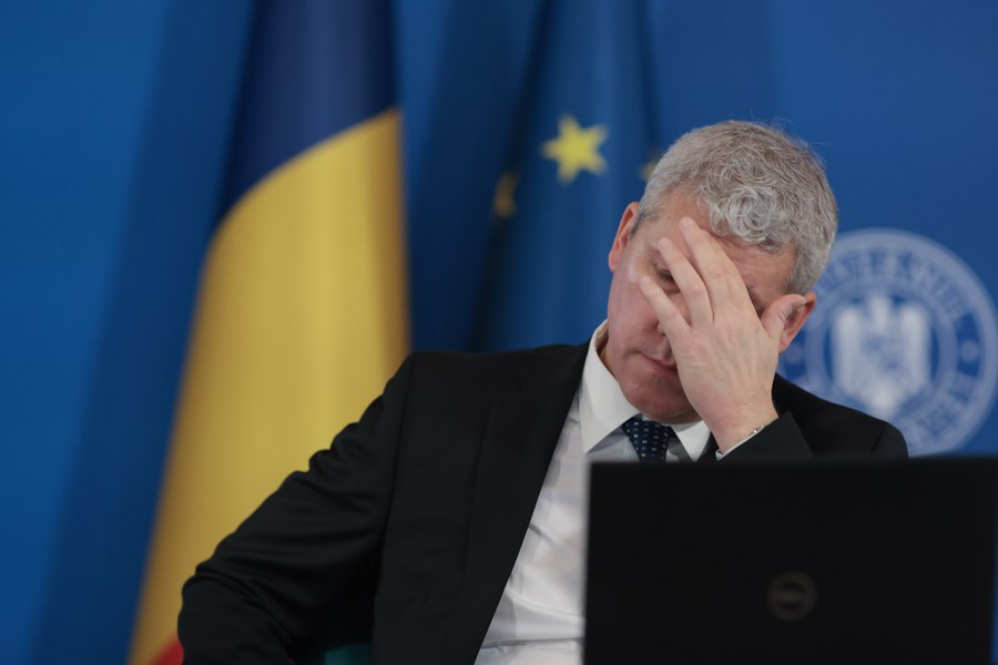 Cum motivează Guvernul Predoiu limitarea accesului presei la ședințele Executivului