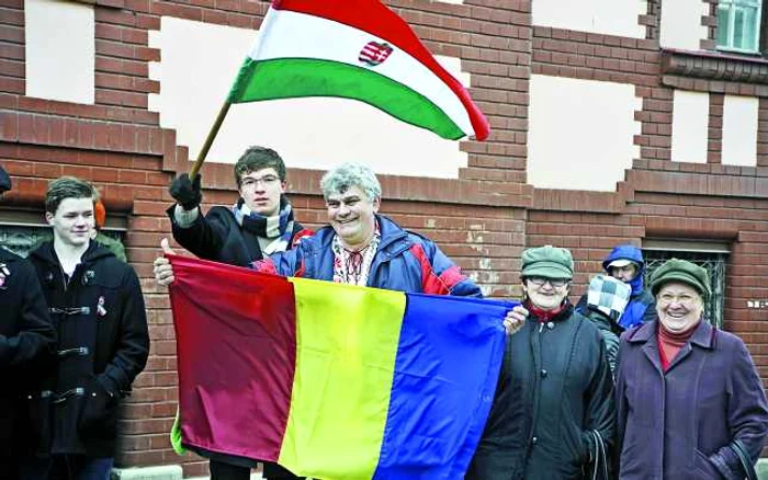 Românii şi maghiarii coabitează în unele judeţe din ţară                          Foto: mediafax