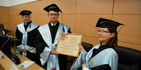 academician simionescu