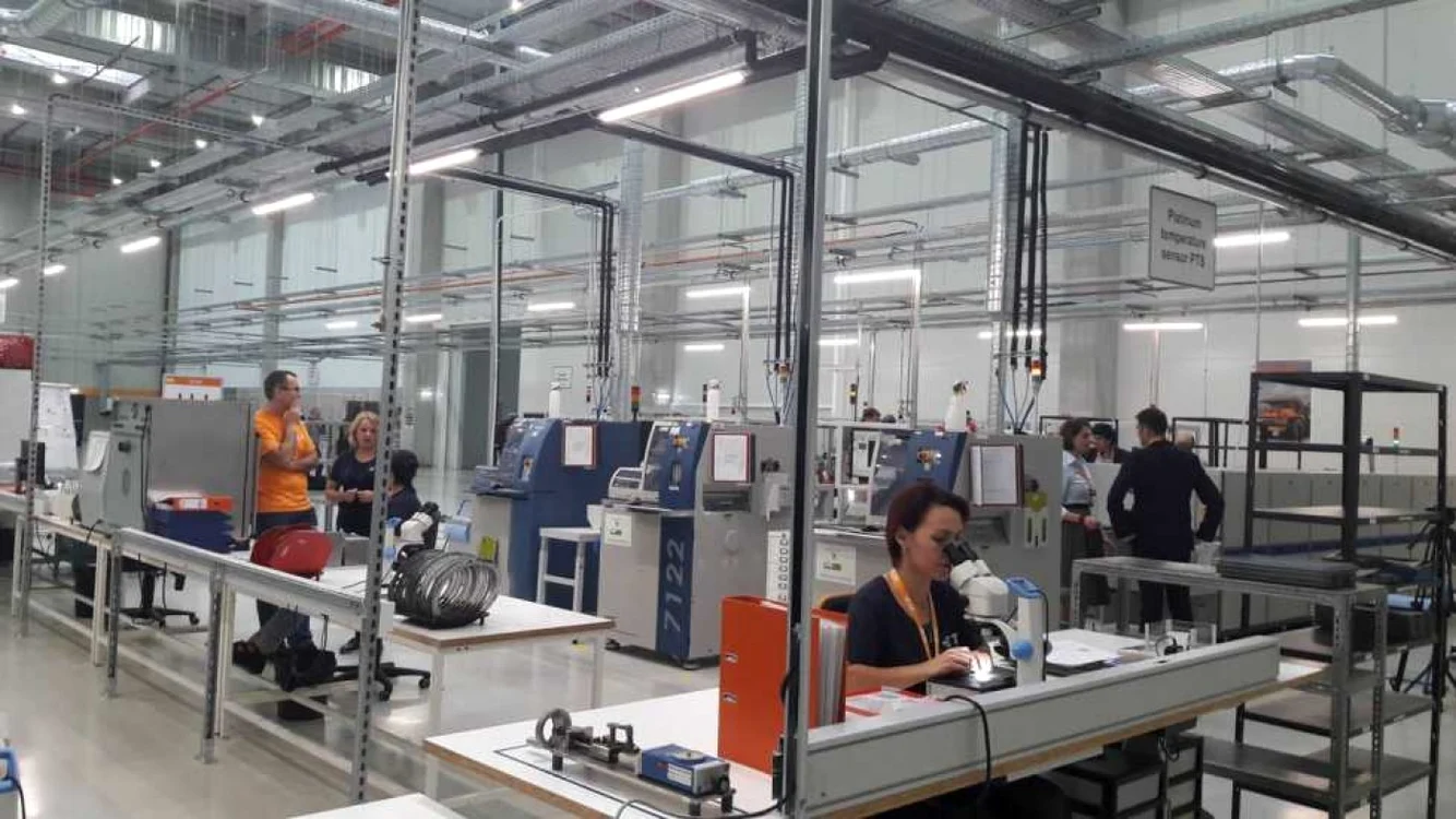 Fabrica celor de la TE de lângă Timişoara