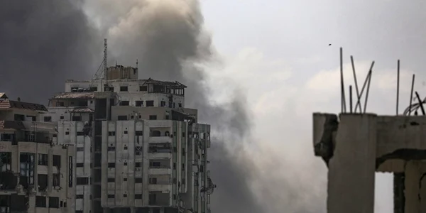 Bombardamente israeliene  Fasia gaza FOTO EPA EFE jpg