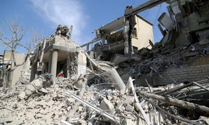 O imagine a distrugerilor din Piața Enqelab, Teheran, Iran FOTO Profimedia