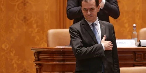 Parlament - şedinţă comună - vot învestire guvern Orban - Ludovic Orban / FOTO Inquam Photos / Octav Ganea / 4 nov 2019