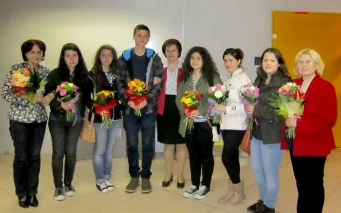 Olimpicii României la limba latină, alături de profesorii care i-au pregătit FOTO edu.ro
