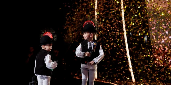 golden buzz romanii au talent frati dansatori jpg