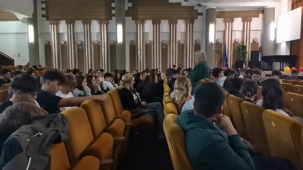 Alegerea carierei, decizie grea pentru liceeni. Întrebările pe care să ți le pui, lucrurile de luat în calcul