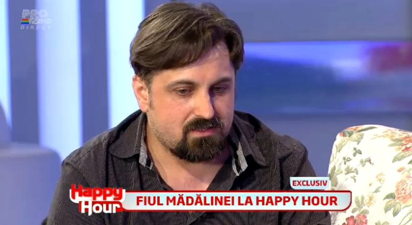 Petru, fiul Mădălinei Manole, a venit la emisiunea lui Măruţă. (Captură Pro TV)
