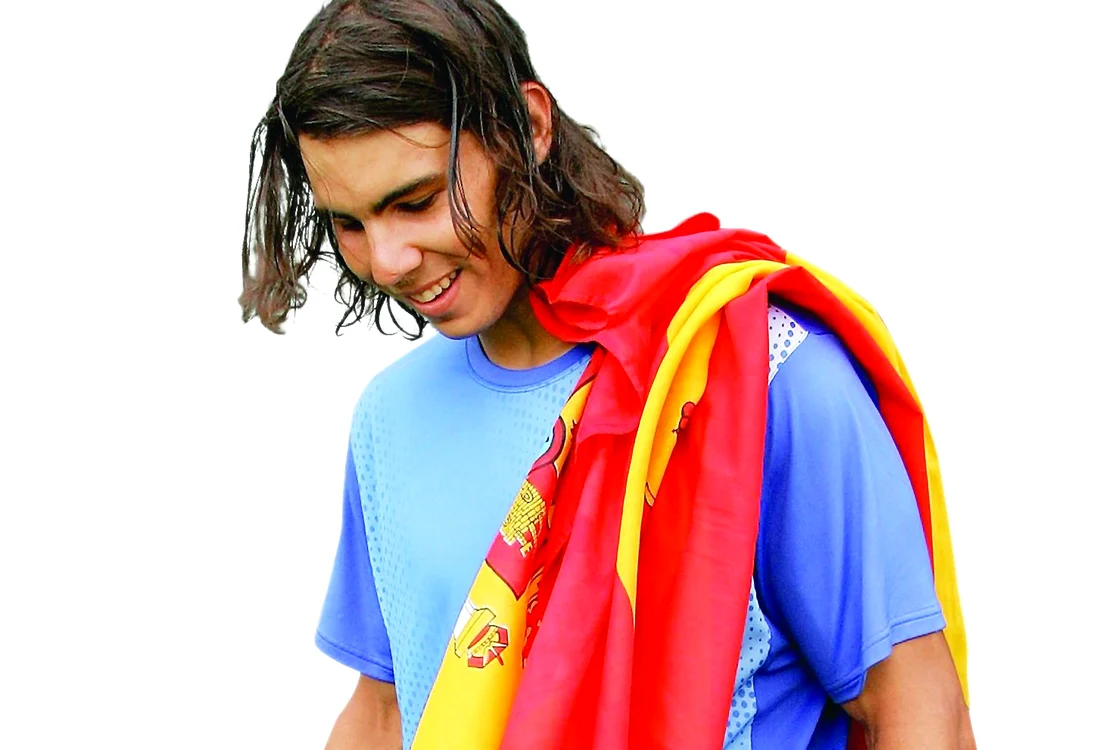 
    În 2008, Rafa a câştigat  la Roland Garros şi la  Wimbledon, iar naţionala  de fotbal a cucerit titlul  european. Acum,  istoria se poate  repeta, dar  la Mondiale  