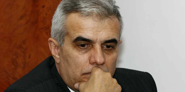 Ionel Manţog