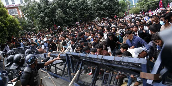 proteste nepal jpeg