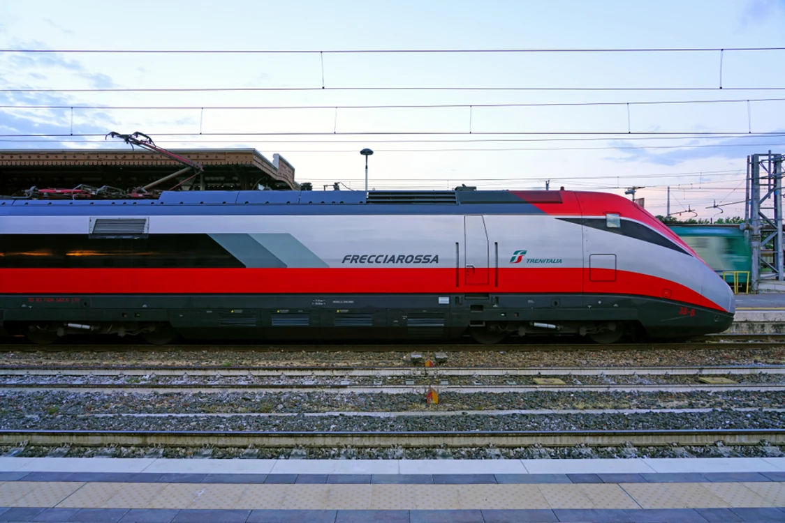 Tren de mare viteză Frecciarossa Foto Shutterstock