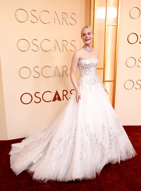 Elle Fanning, GettyImages (2) jpg