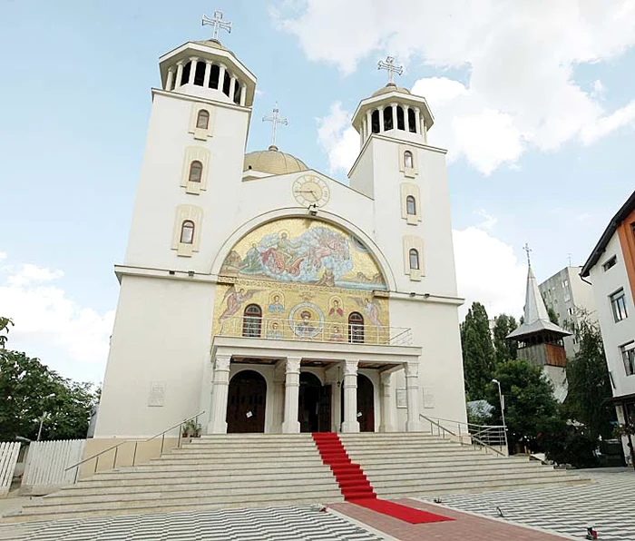 Marcel Pavel a ales notele care se aud la slujbă, la Biserica Sf. Ilie