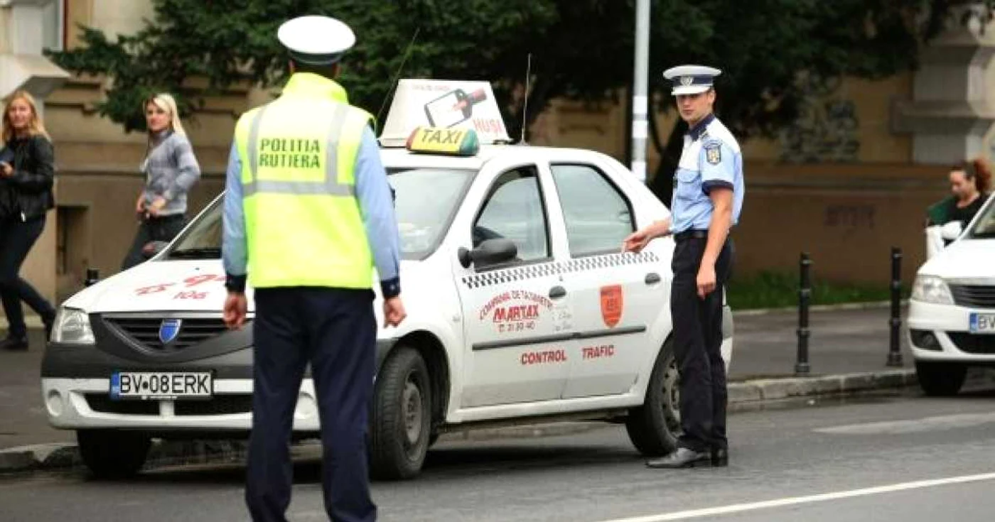 Niciun taximetrist nu a scăpat de verificările poliţiştilor Foto. arhivă