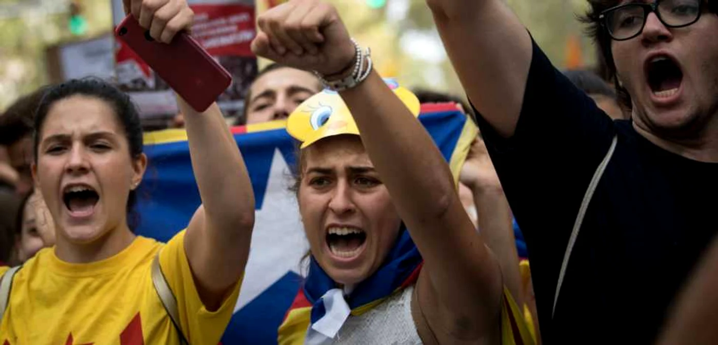 Manifestaţie antiguvern în Catalonia FOTO Guliver / Getty Images / David Ramos