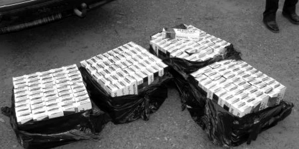 Ţigările de contrabandă au fost confiscate de poliţişti