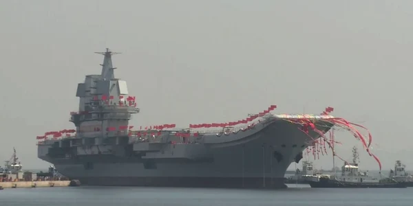 China a lansat la apă primul portavion construit de statul comunist / VIDEO  jpeg