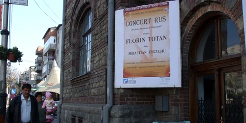 Întâlnirea va avea loc la Filarmonica Ion Dumitrescu