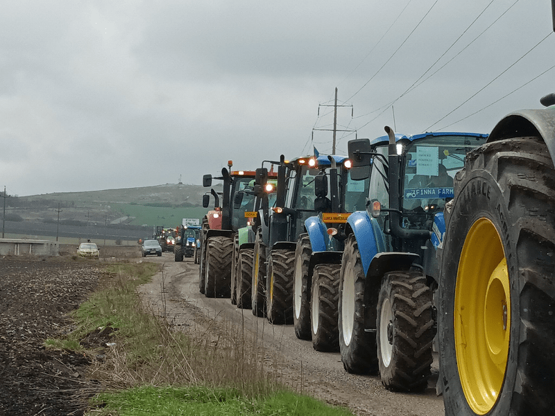 Fermierii români amenință cu noi proteste dacă nu se interzic importurile de cereale din Ucraina