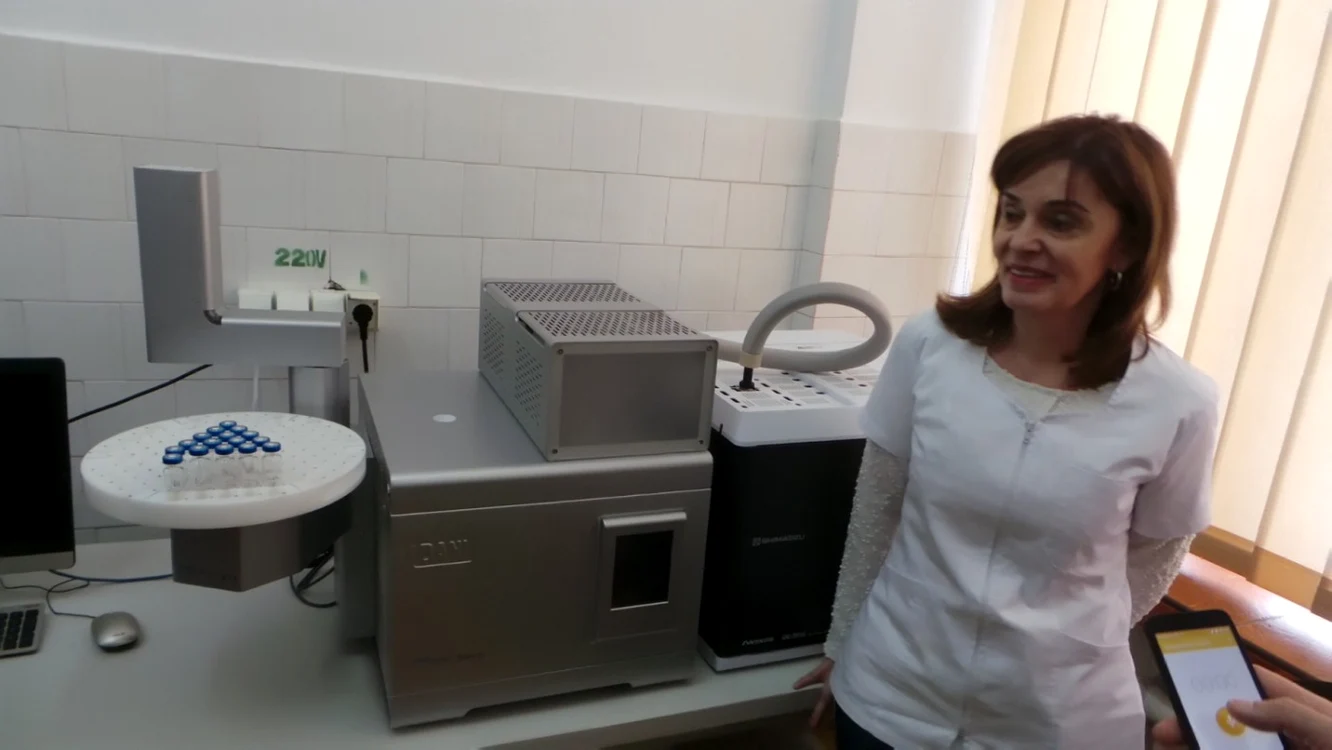 Lăcrămioara Topoliceanu este chimist la serviciul de Medicină Legală