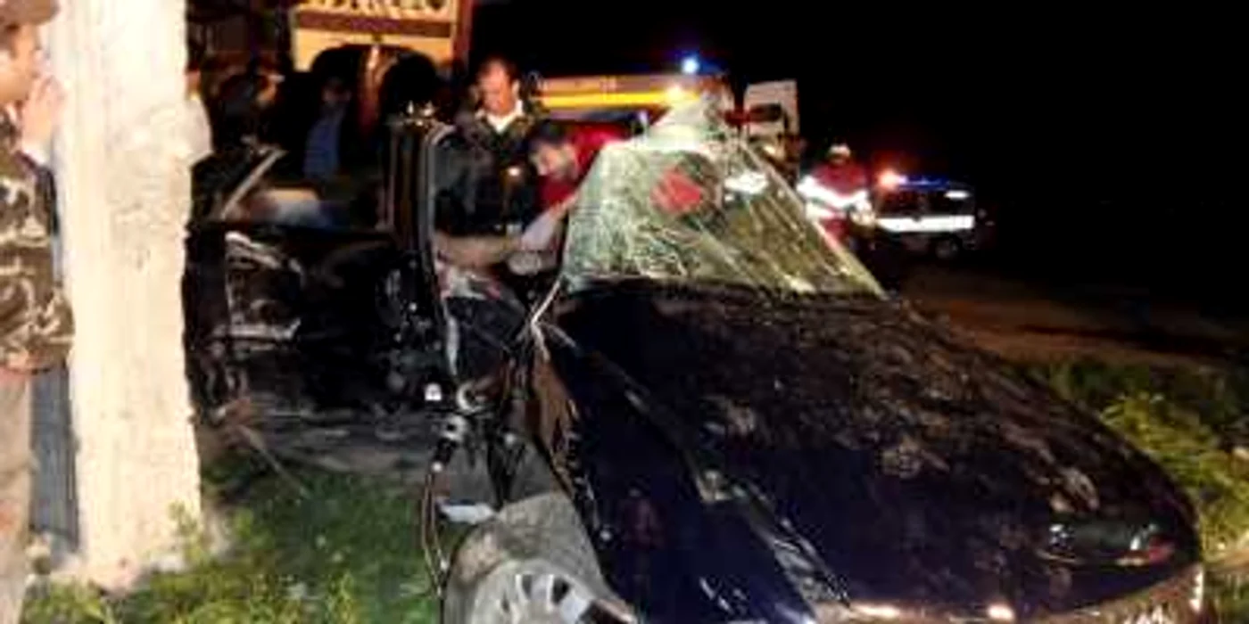 Accidentul s-a soldat cu rănirea a trei persoane (foto arhivă)