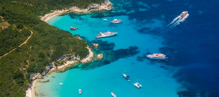 Imagine aeriană cu plajele superbe de pe Insula Corfu din Grecia Sursă Arhiva Adevărul