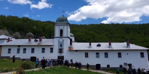 Mănăstirea Frăsinei - Athosul românesc - din Muereasca - Vâlcea Foto Adevărul