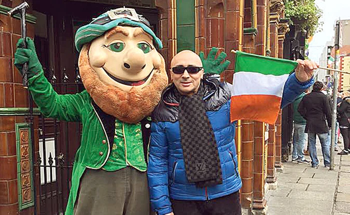 
    Marcel Pavel  s-a distrat  în Dublin,  capitala Irlandei  