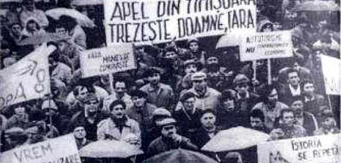 Manifestanţii din Timişoara au cerut continuarea revoluţiei în martie 1990