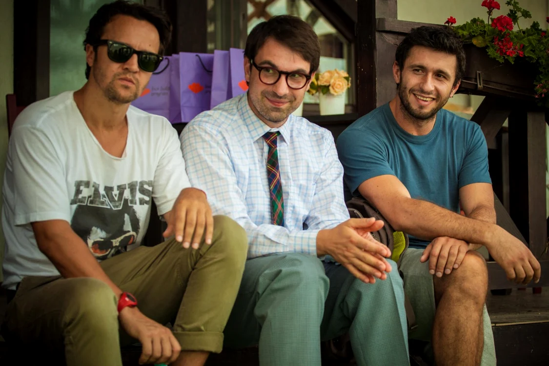 Dorian Boguţă, Alexandru Papadopol şi Dragoş Bucur, protagoniştii peliculei „Love
Building“