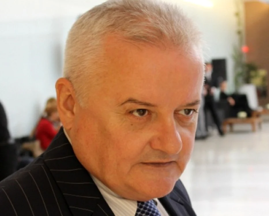 
    Irinel nu are iubită, dar nici nu e în căutarea unei femei  